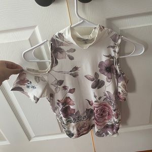 Flowery white shoulderless top